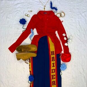 Selling the red ruby Fashion-Nova long sleeve button up and vibrant red purse🍒